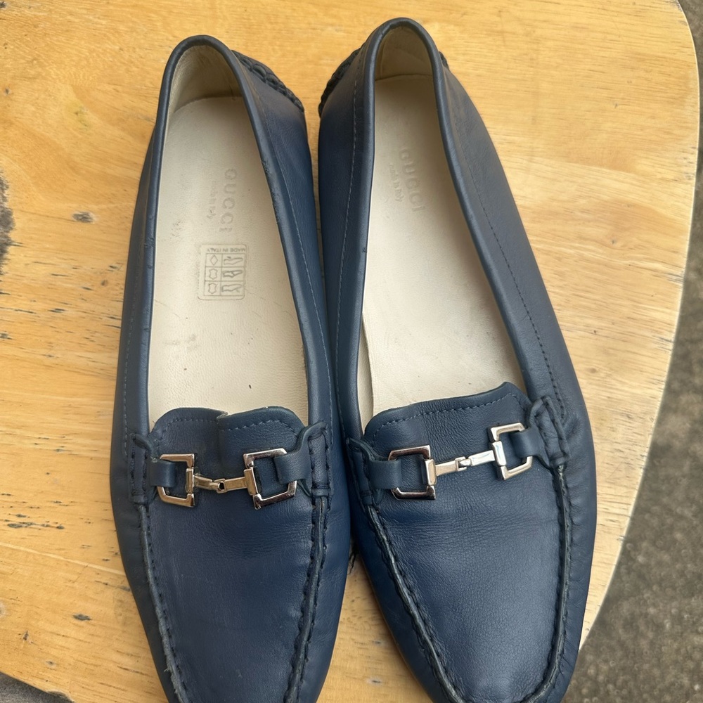 Gucci Dark Blue Leather Loafers with Silver Accents
